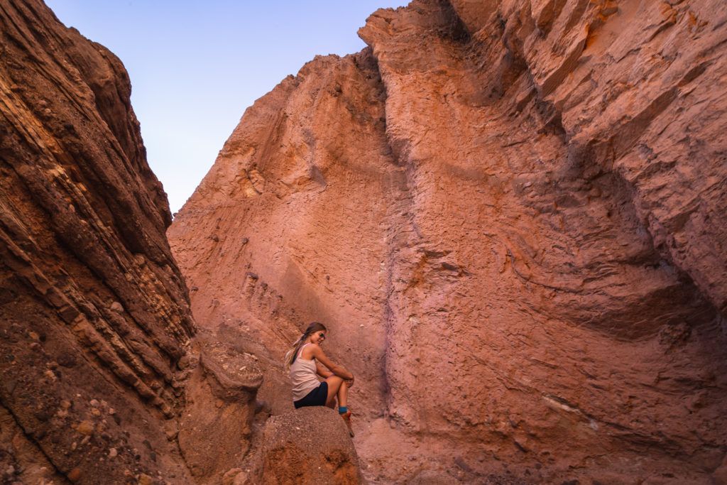 thebreakofdawns's tweet photo. The trail through the Golden Canyon and up to the Red Cathedral is my favorite hike in Death Valley. Find out more about this hike here: https://t.co/DCloNArECL
#deathvalley #deathvalleynps #deathvalleynp #dvnp #nationalparkhikes #nationalparktravel #nationalparks #usanps https://t.co/rsHUpugGTE