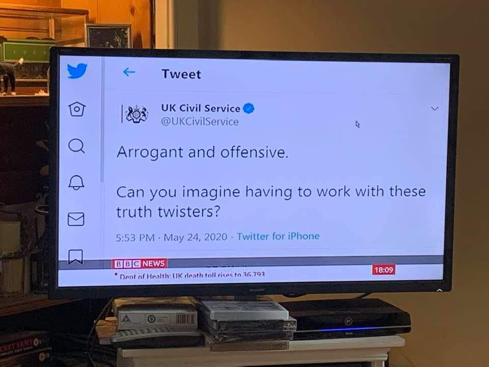 Amyhooton's tweet photo. Hahaha! https://t.co/G2kfhJjAiu