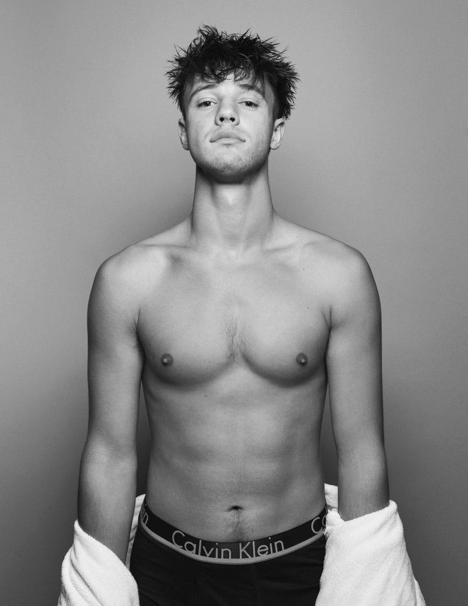 Celeb_Sexual's tweet image. #camerondallas