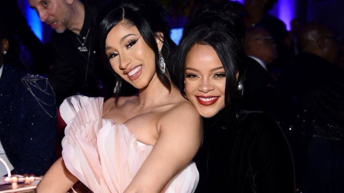 DMmarketer's tweet image. 15 YEARS OF RIHANNA BUT SHE HASN’T AGED #15YEARSOFRIHANNA