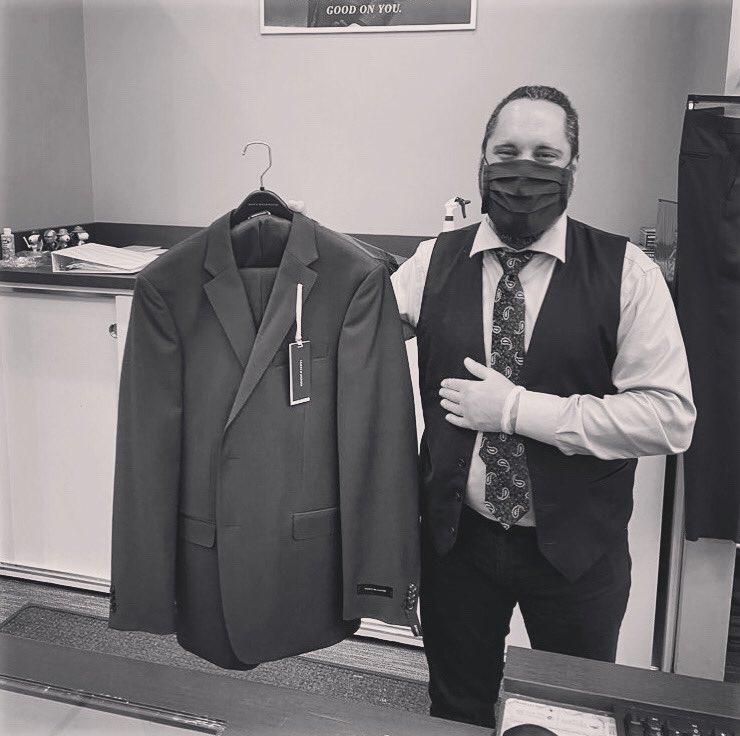 LAUSDSup's tweet photo. Thank you team @MDCPS! Suit was picked up yesterday at Men’s Warehouse, funeral is being covered, mom and sisters hugged in tearful disbelief that there are those who respond to the pain and loss of strangers. Then again, no one who’s part of our family is ever a stranger to us. https://t.co/odapy8RZC3