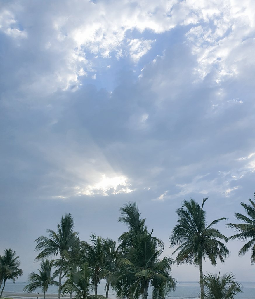 🌄 #sky #sun #sunset #sol #red #sunsets_oftheworld #twilightscapes #sky #clouds #sunset_pics #sunsetsniper #all_sunsets #nature #nature_lovers #nature_brilliance #naturephotography
#photographer #photographysouls #photoart #iloveph #like4likes #f2f