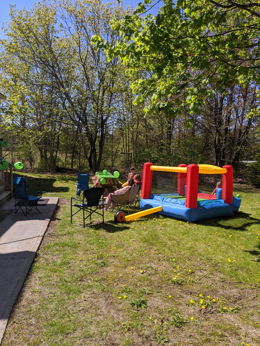 crozzy09's tweet photo. Surprise quantine party for my little buddy Theoren happy 8th birthday bud #birthday #covidsafe https://t.co/yEf1cjgp5j