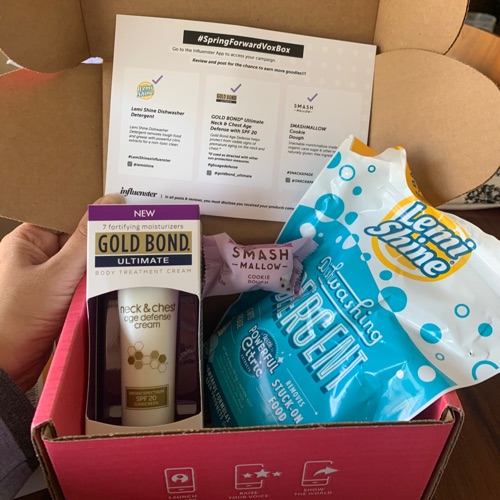 Guapologa's tweet image. A great way to spend a Sunday is to share my experience using the products sent to me by @Influenster @Snackapade @Lemishine #SpringForwardVoxBox #complimentary 👌🏼