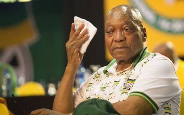 bofelo_kef's tweet photo. Gents mosadi gaa betswe thebanna. It's wrong on every level. 

#uyajola
#Uyajola99sunday https://t.co/xGk6P0JGqu