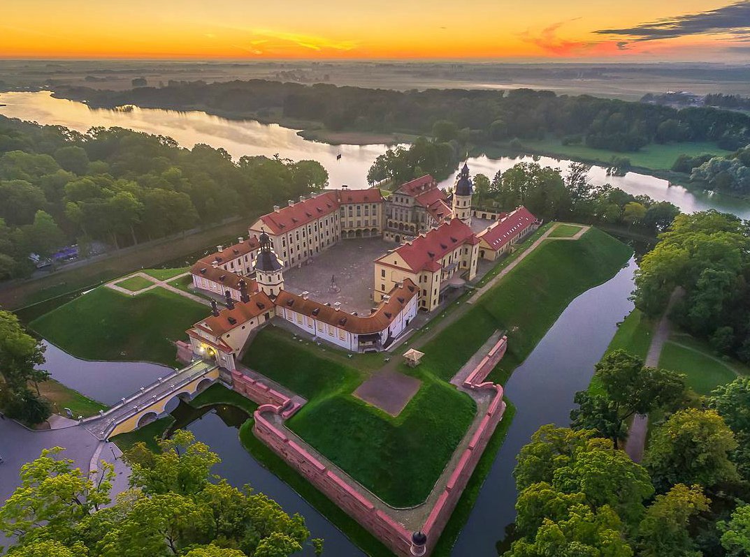 62. Nesvizh Castle, Belarus (1582)
