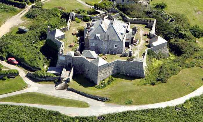 63. Star Castle, Isles of Scilly (1593)