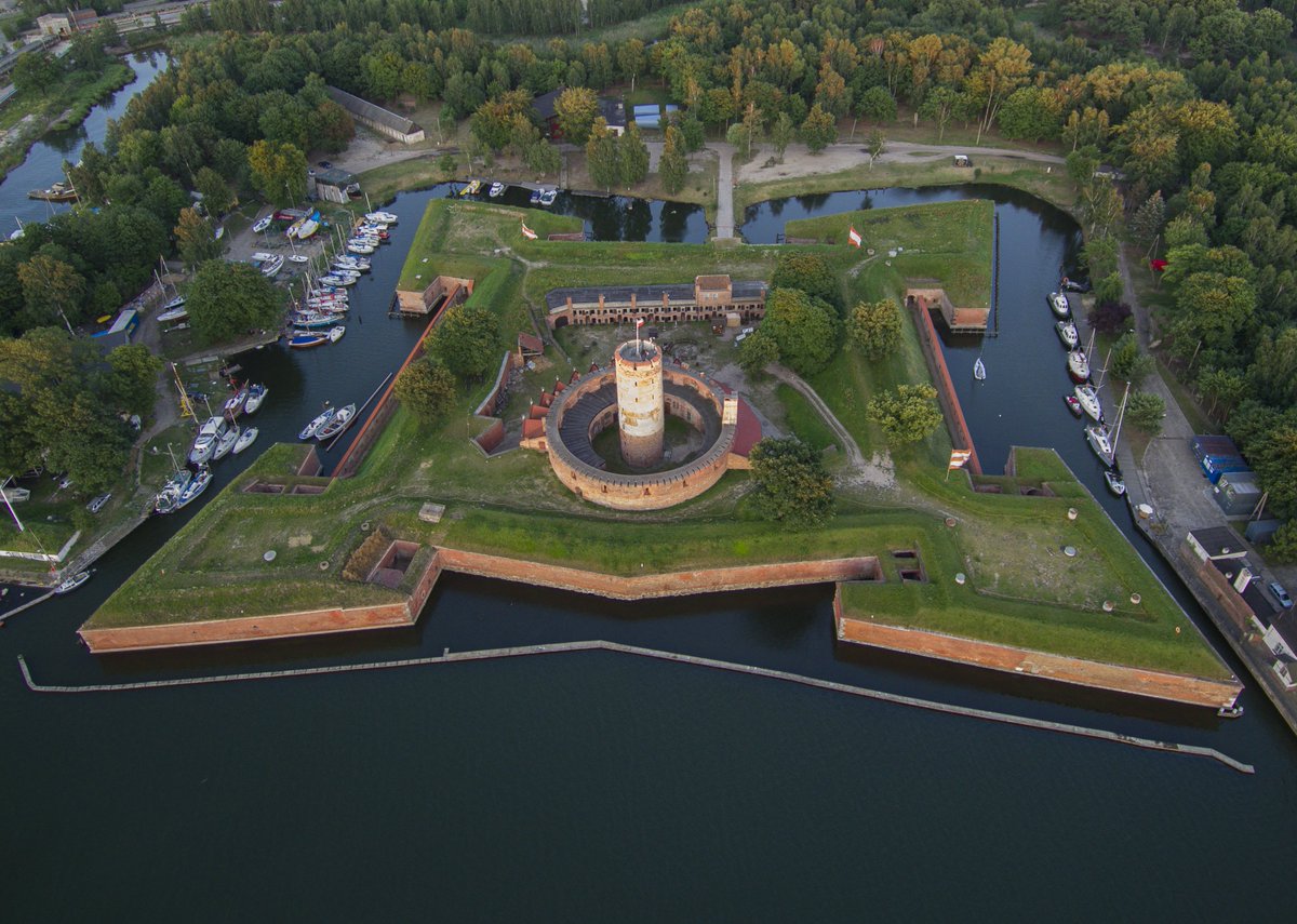 65. Wisłoujście Fortress, Poland (1609)