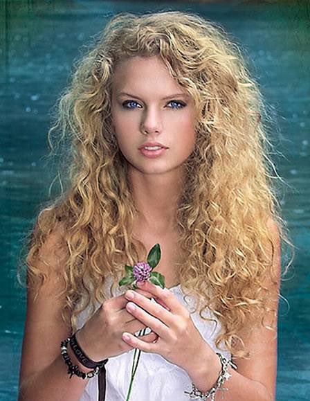 Taylor Swift but she gets older as you scroll down