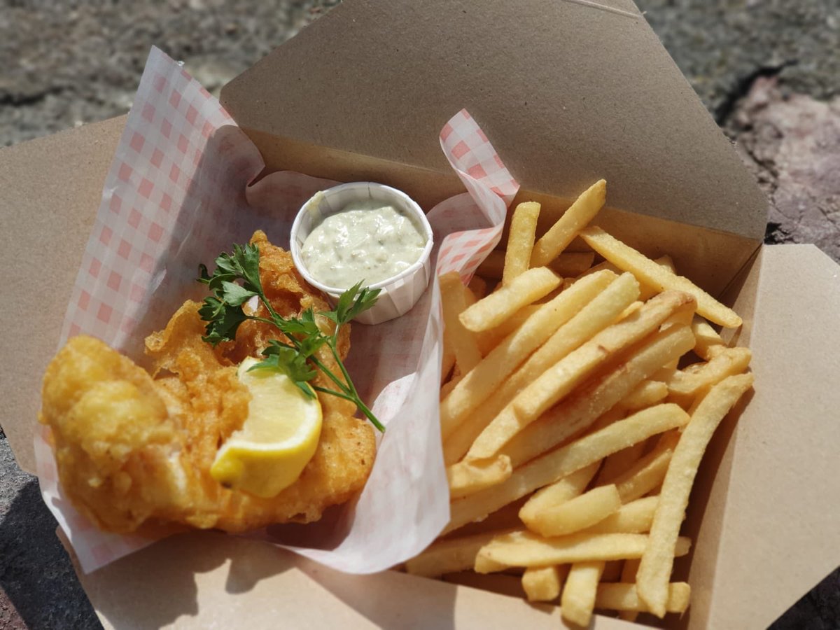 Possibly the best fish and chips in Dartmouth 😉
2 for £15, available everyday until 4pm, and until 6pm On Fridays and Saturdays.
<a href="/FoodDrinkDevon/">Food Drink Devon</a> <a href="/discoverdart/">Discover Dartmouth</a>
