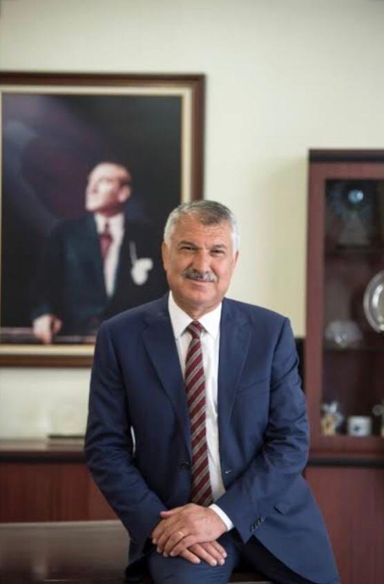 O bize Adana Merttir , Adana Kardeşliktir, Adana Mangal Yüreklidir dedi bizde ona #AdanaGibiBaşkan dedik. Sonuna kadar seninleyiz #BirizBeraberiz