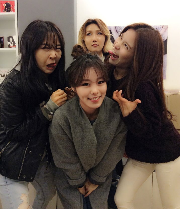 A thread of Mamamoo but they get older as you keep scrolling :