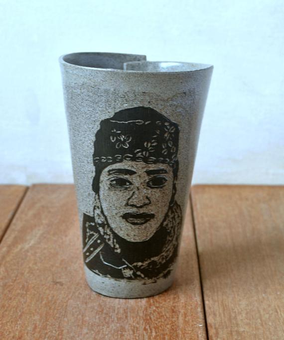 Ceramic Coffee Mug, Unique Coffee Mug, Gray etsy.me/3gk9ti4 #housewares @EtsyMktgTool #handmadepottery #portraitsfaces #rusticmug