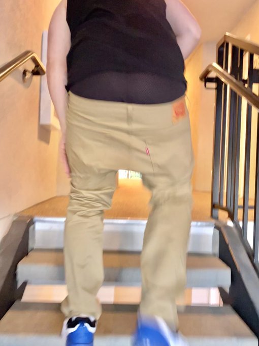 1 pic. Guess I had my ass out all day???♂️ https://t.co/l4G7tDjXMb