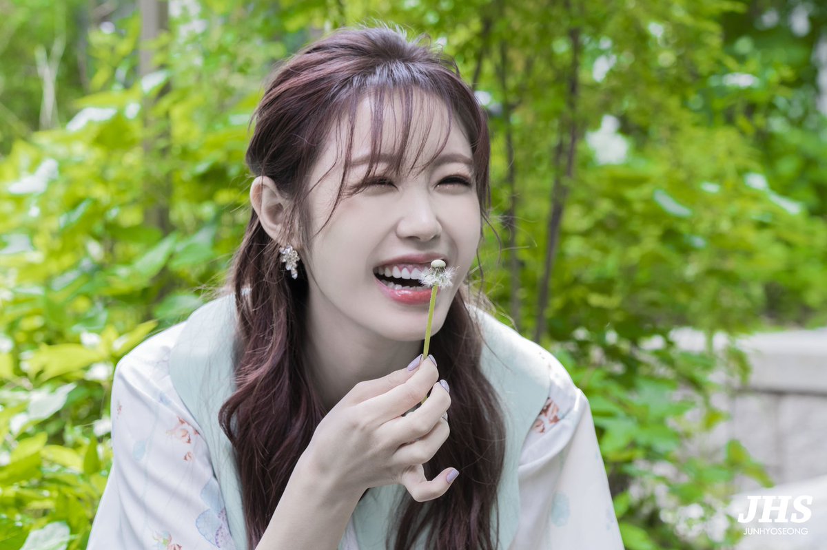 jhyostuff's tweet photo. #전효성 ;; bnt photoshoot, 2020. https://t.co/OfQOWR4f4g