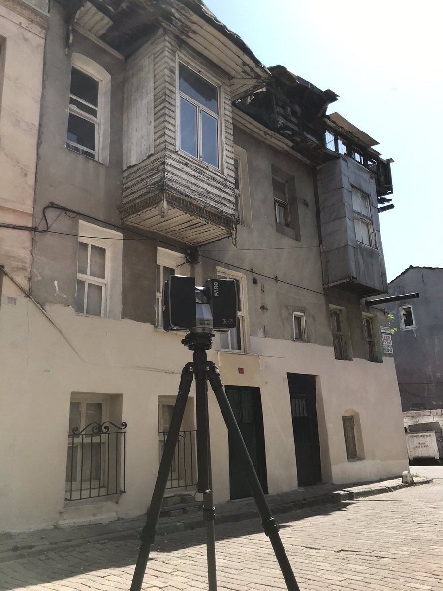 1010PROJE's tweet photo. Rölöve çalışmalarına devam ediyoruz... #rolove #restorasyon #3dlazertarama #pointcloud https://t.co/Bfk58xx4Fc