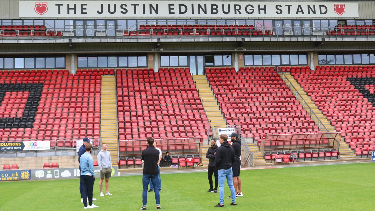 leytonorientfc's tweet image. ❤️ Remembering the great man, in front of his stand.

#LOFC #HereForTheMemories