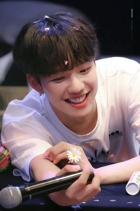 themask888's tweet photo. พี่เป็นคนนึงที่ยิ้มได้สดใสมาก ยิ้มของพี่ทำให้คนรอบ��้างสามารถยิ้มตามได้
ไม่ว่าตอนนี้จะเกิดอะไรขึ้น เราอยู่ข้างๆเสมอ เราเคารพการตัดสินใจของพี่ ถึงมันจะเร็วสำหรับเราก็ตาม อย่าได้โทษตัวเองและขอให้��ี่มีความสุขในเร็วๆนะพี่ยองมิน
#AB6IX https://t.co/vbj7pJmlmx