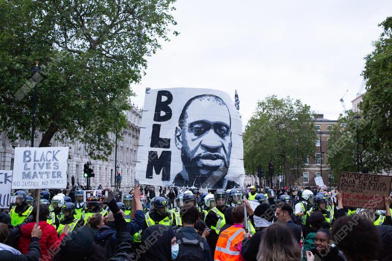 Black Lives Matter Protests in London
Photos © <a href="/thabojay/">Thabo Jaiyesimi</a> / <a href="/CameraPress/">Camera Press</a>
 
#BlackLivesMatterUK #BlackLivesMatterlondon #GeorgeFlyod #RIPGeorgeFloyd #blacklivesmatter #protests2020
