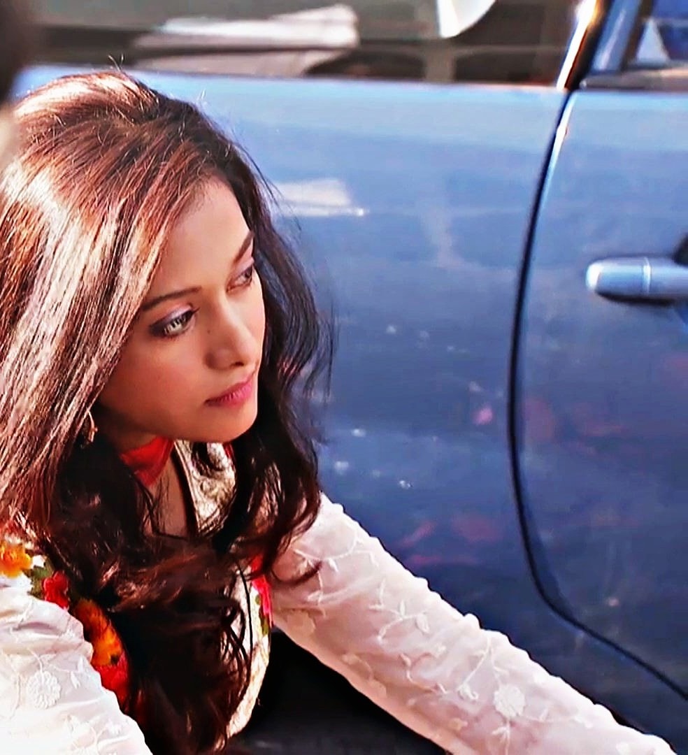 bhavyazaya's tweet photo. Humari Pyaari Aaliya...💕😍❤ #aaliya #beintehaa #salam-e-ishq  @preetikatweets https://t.co/DuoEJABDCR