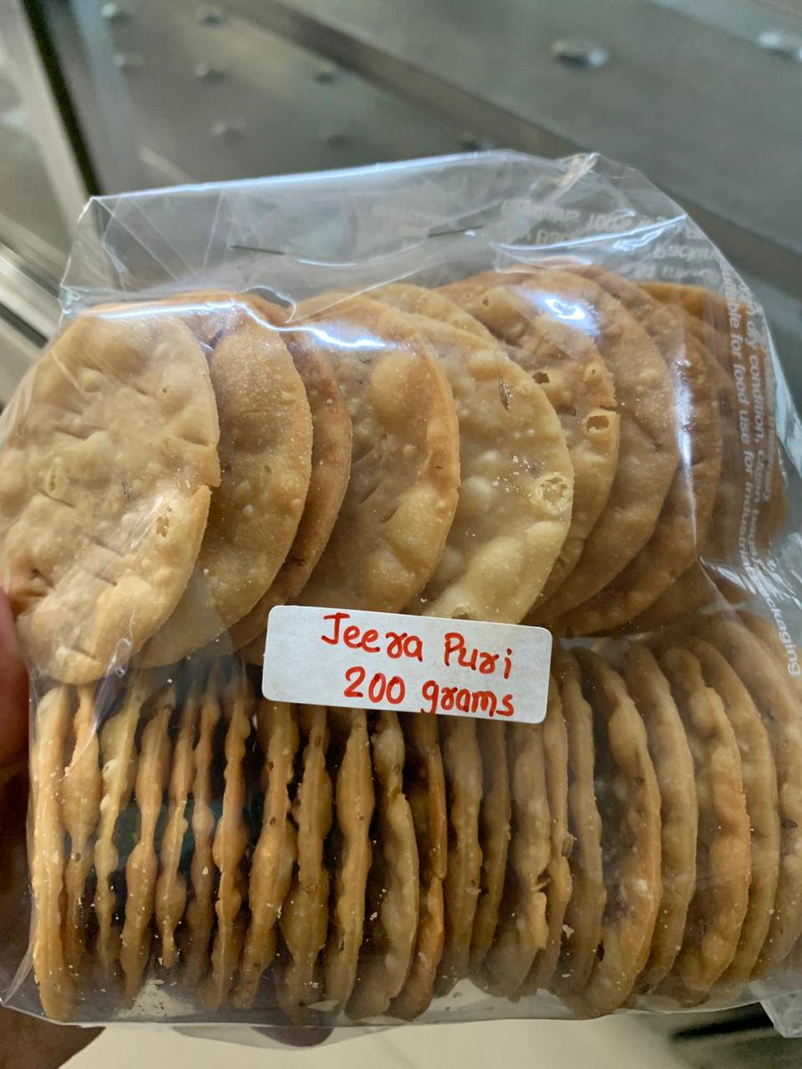 Hemangi54263877's tweet photo. #homemade #snacks #farshan #gujrati #yummyfood #Dombivli
@LimbuMirchi @DombivliNews @AmhiDombivlikar @dombivliwest @mumbaitez @mumbairailusers @patilnikhil5770 @ https://t.co/qbgTz8gxQP