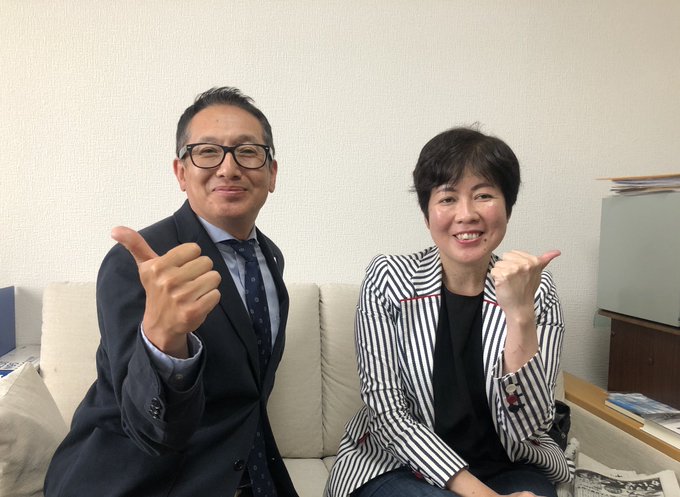 诗华日报亲中 诗华日报亲中