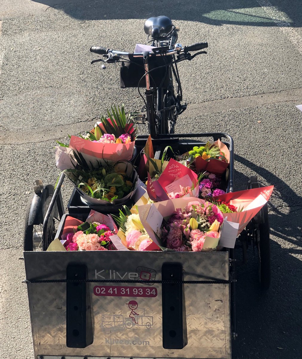 K’liveo espère que toutes les mamans ont passé un agréable week-end ! La team à livré 317 bouquets ce dimanche !