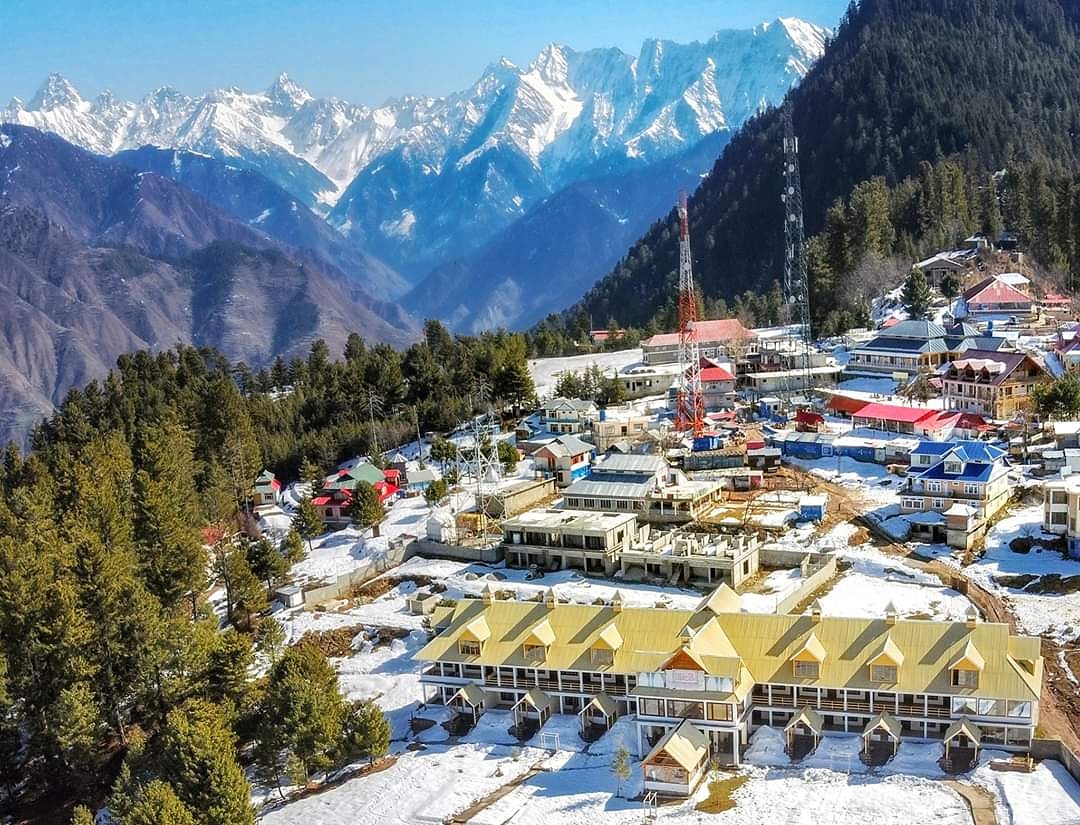 ExploreKaghan's tweet photo. #Goodnews for all travel enthusiasts!
The Government of Pakistan has announced to reopen tourism sector with high emphasis on adherence to SOPs and government approved safety measures.
It's time to Explore Northern Pakistan. #Explore #Shogran #Naran #Kaghan #KPK https://t.co/NdBErzdKU0