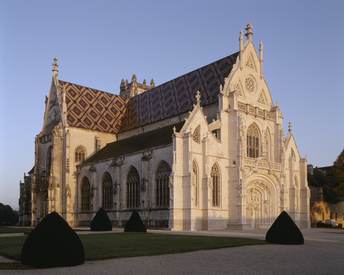 elogrilli's tweet photo. Plusieurs monuments nationaux ont rouvert leurs portes! L'abbaye de #Cluny,@monasteredeBrou, @chateaubussy, les tours et remparts #AiguesMortes, #VillaKerylos, le château d’#Angers...
Pour plus de facilité, n'hésitez pas à réserver votre visite en ligne: https://t.co/0UqOFSaMij https://t.co/d7kXvlYQI6