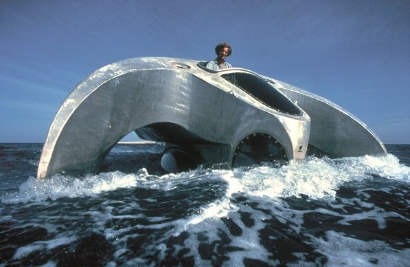 JacquesRougerie's tweet photo. Célébrons ensemble la #JournéeMondialedelOcéan à bord de l’Aquascope ! Enfant, je me rêvais en Capitaine Nemo partant à la découverte des merveilles des océans. Ce rêve m’a poursuivi toute ma vie. Pour le réaliser, j’ai construit l’Aquascope. ½ https://t.co/0lDvcFIvCI
