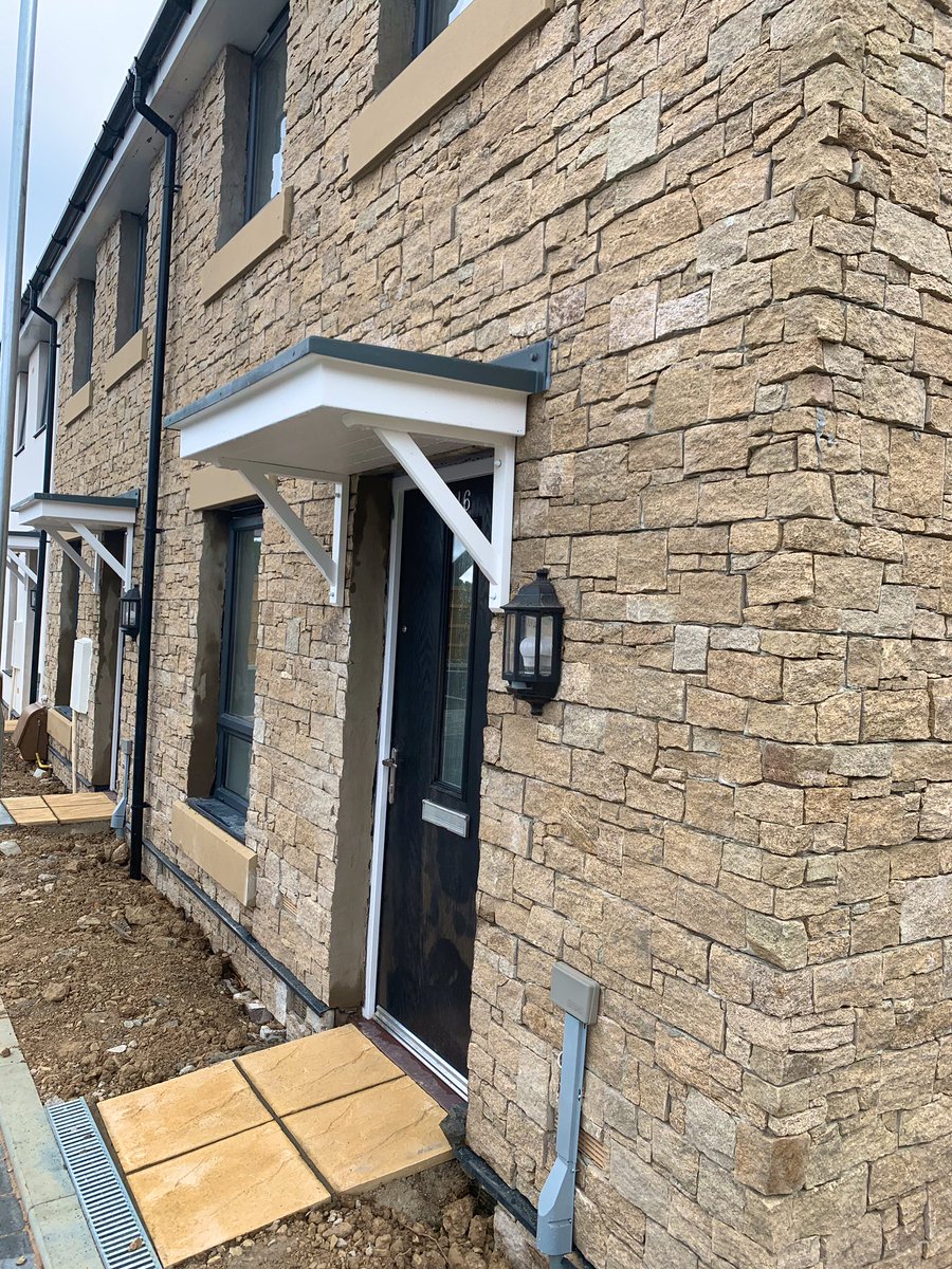 stephen_teagle's tweet image. New homes for rent and sale at St Clare Penzance helping to provide homes for key workers and local first time buyers. Really good to see work in progress and a focus on providing new homes. #responsibledevelopment