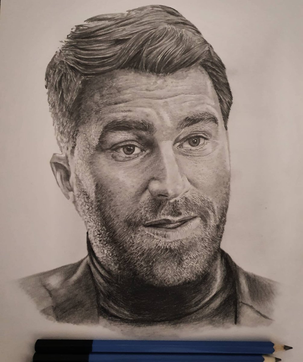 InkdUptattoo's tweet photo. @eddiehearn
Portrait of the Matchroom boss "Oh go on then..."
Eddie gets alot of hate, but I genuinely think hes one of the best things to ever happen to british boxing!
It's hard to beat an atmosphere of 90,000 people at wembley all singing Sweeeeet Caroline. @matchroomboxing https://t.co/uEuRz7JsGH