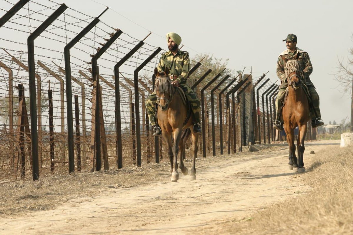 kunwarraghav's tweet photo. #DemandsMatter
“ I support OGAS2CAPF. Giving long over due to brave hearts who are away from their home to keep everyone safe in our home. #OGAS2CAPF. @TanuShreePareek @PMOIndia
@BholaNath_BSF
@HMOIndia
@Sood_2 https://t.co/NLKEJrpY2s