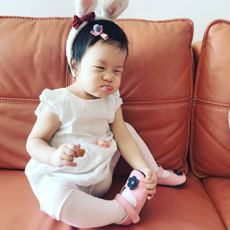 merch_go's tweet photo. Cuteness and delicacy! The LittleChic BB line provides comfort, freedom and perspiration for the newborn's little feet. See the models at the stores and on the website!
#MaryJaneShoes #littlechic#KidsFashion #FashionKids #ShoesForKids #iBtribelikes #hairoftheday #Sandals https://t.co/YEnJvjRK0x