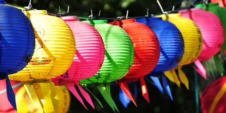 Bij de #Avond4daagse hoort een mooi ontvangst. Maak je eigen ontvangst feestje en hang slingers op, maak je eigen finishboog en nodig je tante, oom en buren uit om je (op 1,5 meter afstand) binnen te halen met luid applaus!