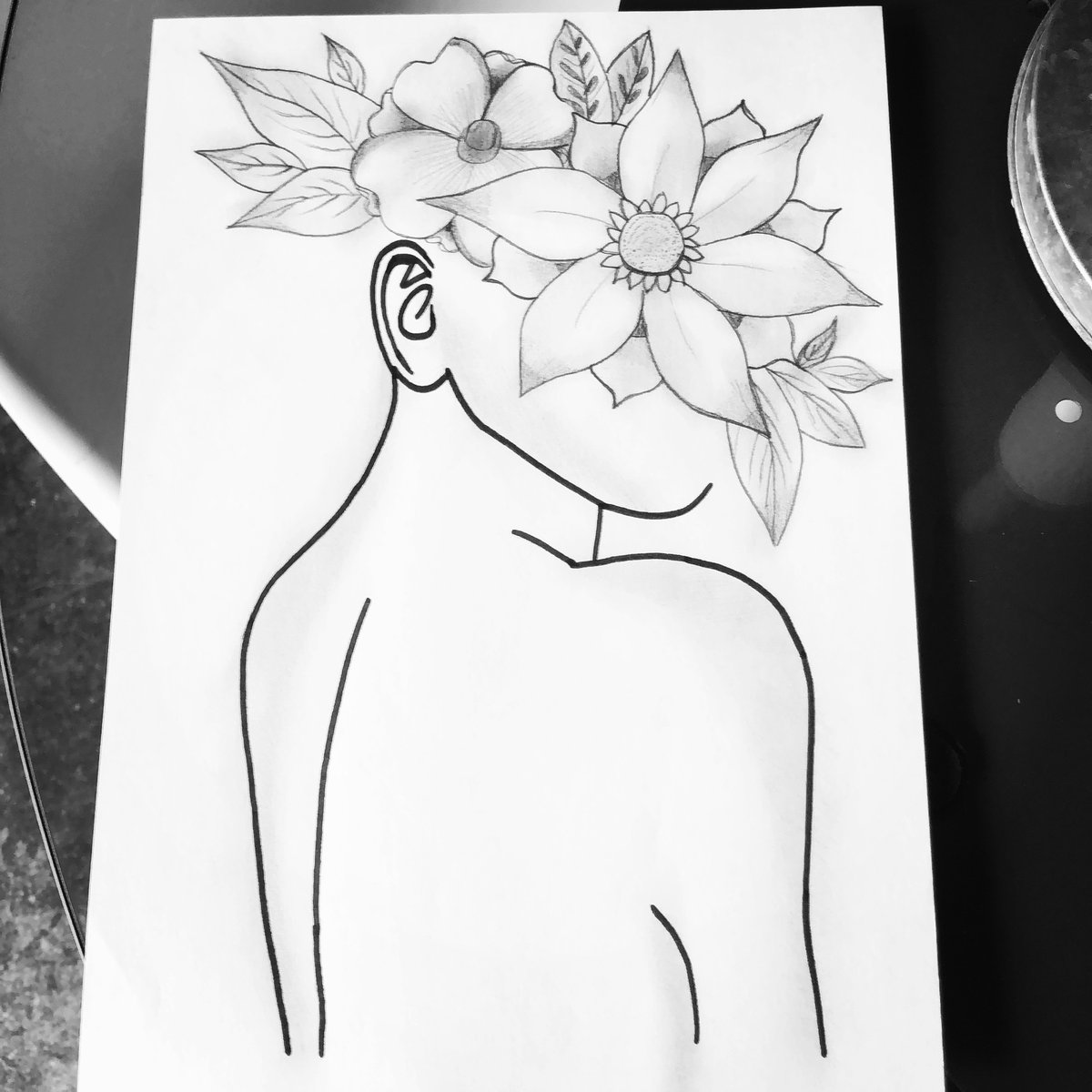 uzzer666's tweet image. #draw #drawing #women #woman #flowers #noface #drawoftheday #drawofday #paper