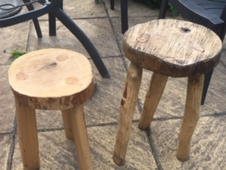 TCVhollybush's tweet photo. We've asked Volunteers to send in photos of projects they've made @TCVhollybush
Here are a selection from the Natural Craft Green Woodworking & Basic/Further Woodworking Courses!
@TCVtweets
#WoodenChest #Stools #RobinBirdBox #WickerPeaFrame https://t.co/BohRnpOjyK