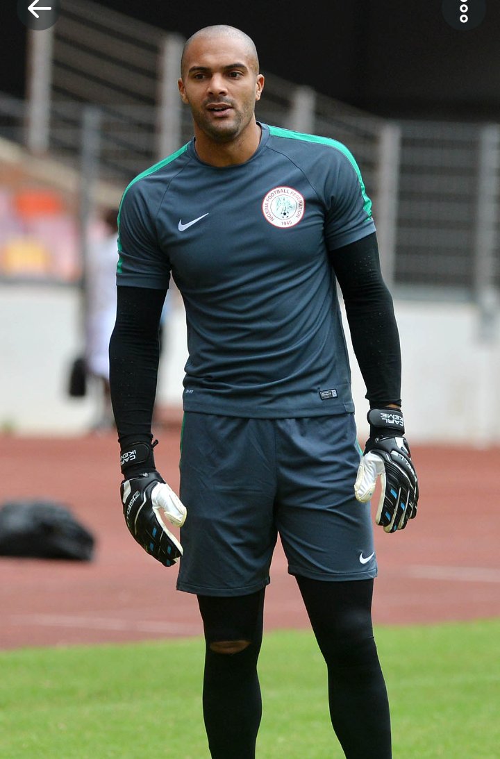 Former Super Eagles goalkeeper, Carl Ikeme is a year older today. Happy 33rd birthday   . 