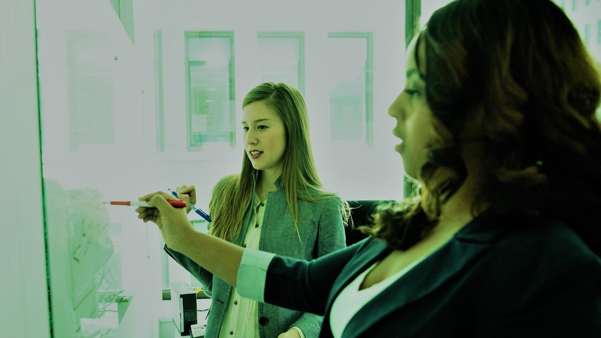 OpenDataDK's tweet image. Vi arbejder på at etablere tværkommunale åbne #klimadata. Derfor afholder vi til efteråret et erhvervsrettet dialogforløb i samarbejde med Erhvervsstyrelsen med fokus på #klima og cirkulær økonomi. #GrønGenstart #dkgreen #opendata

Læs mere her: opendata.dk/blog/data-dial…