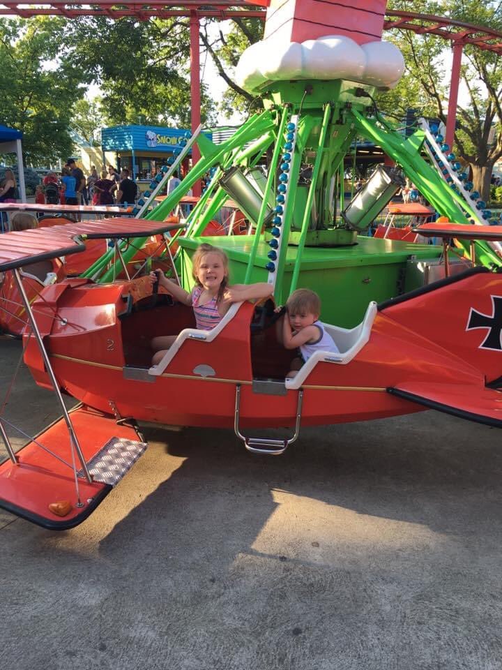 BuckeyeCoaster's tweet image. 2017 @KingsIslandPR Memories: This was our first visit back to the park since Addison rode her first 48” rollercoaster &amp;amp; had rode his first ever coaster! 2017 was such a big year for our kids at the park! #KI2017 #KingsIsland 

@chadshowalter @DonHelbig