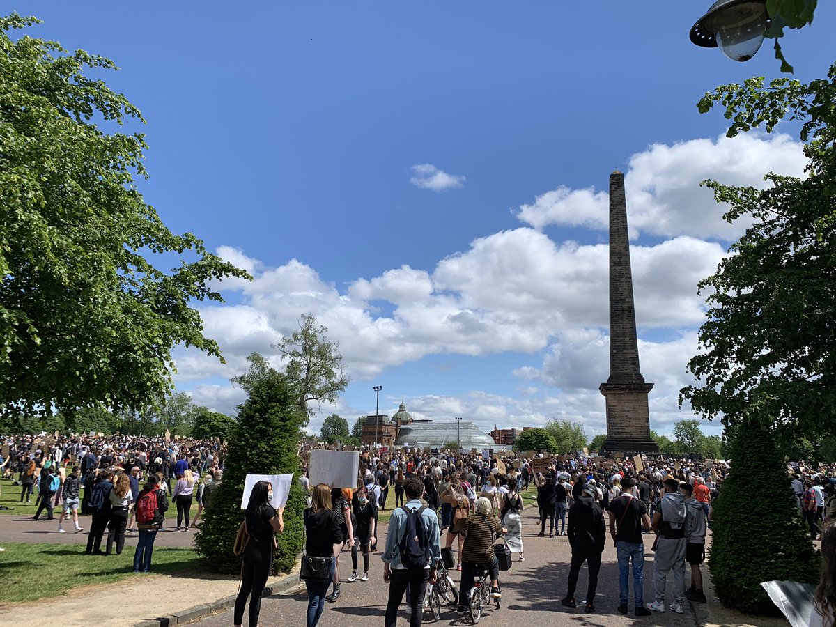 Evs_C's tweet photo. Went back and forth about whether to attend #BLM in Glasgow yesterday but ultimately I couldn’t not go... so many people, most socially distancing and so so much POWER 🔥🔥No statues pulled down sadly but there’s still time! #ScotlandIsNotInnocent https://t.co/iDxWgwQxE0