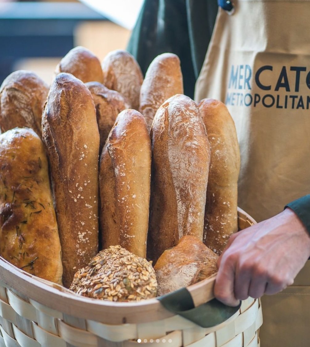 mercatometropol's tweet photo. Happy #MondayMorning! We're starting the week with some freshly baked sourdough bread, made on-site, every day! Though our MM Grocery is closed today and tomorrow for a MMakeover, you can still you can order from our e-shop through this link: https://t.co/QwoLIylWc1. #MMdelivers https://t.co/LYlJNAIoMH
