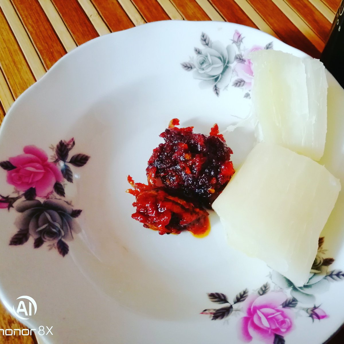 _joehanafi's tweet image. #UbiKayu + #SambalTumis = Sodap!