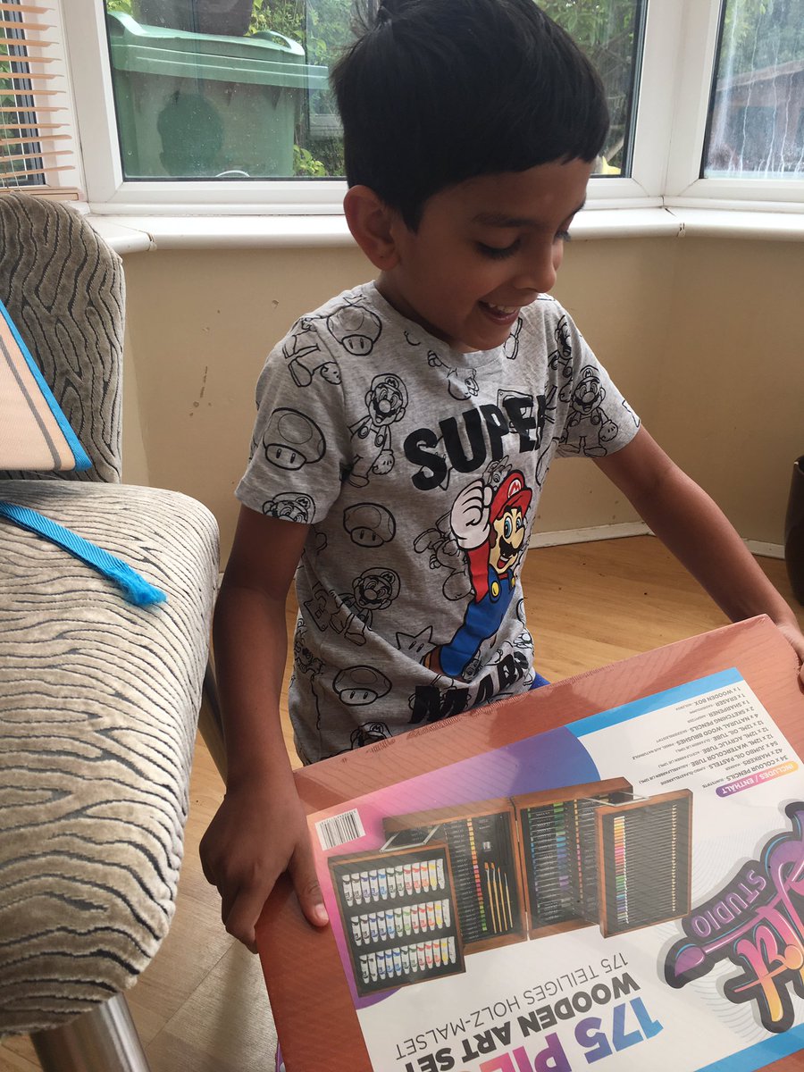 EviSenu's tweet photo. Opening his well deserved “Grand Art Set” this morning 🥰🥰@MissDaviesDBPS https://t.co/oFhrSegnSL