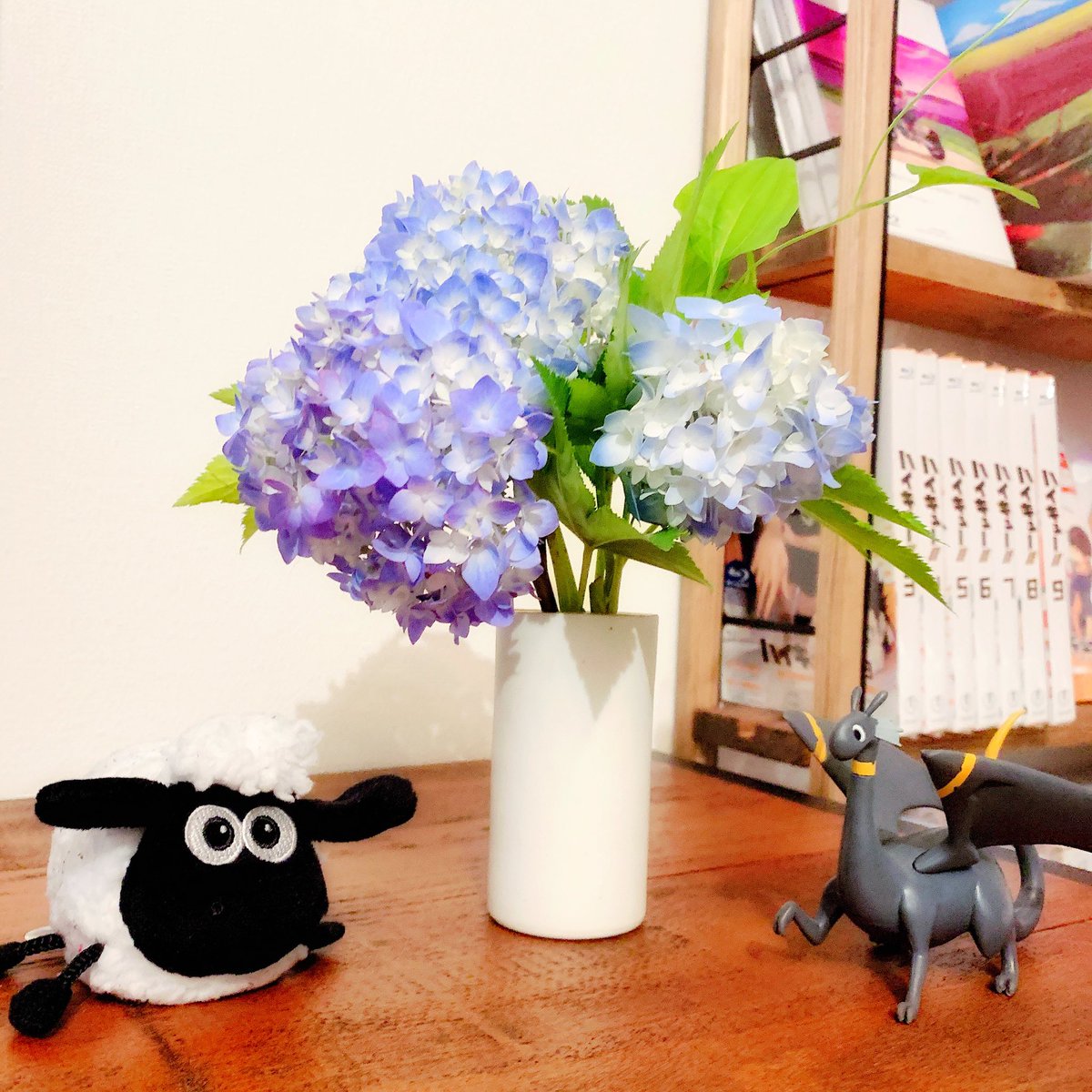 名塚佳織 新しい花瓶を手に入れたので あじさい 紫陽花 かわいい ˊ ᆺ ˋ かわいい