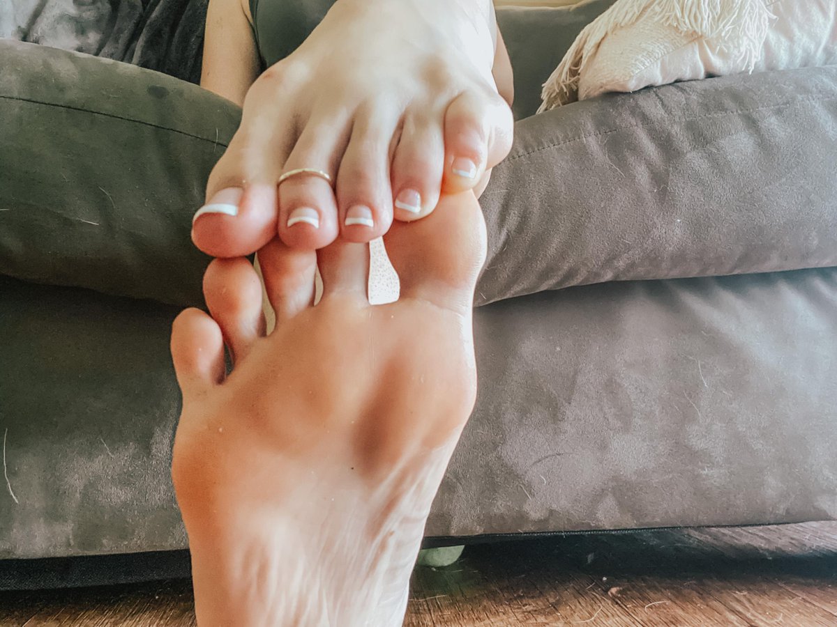 Footjob oiled barefoot nylons fetish masturbation