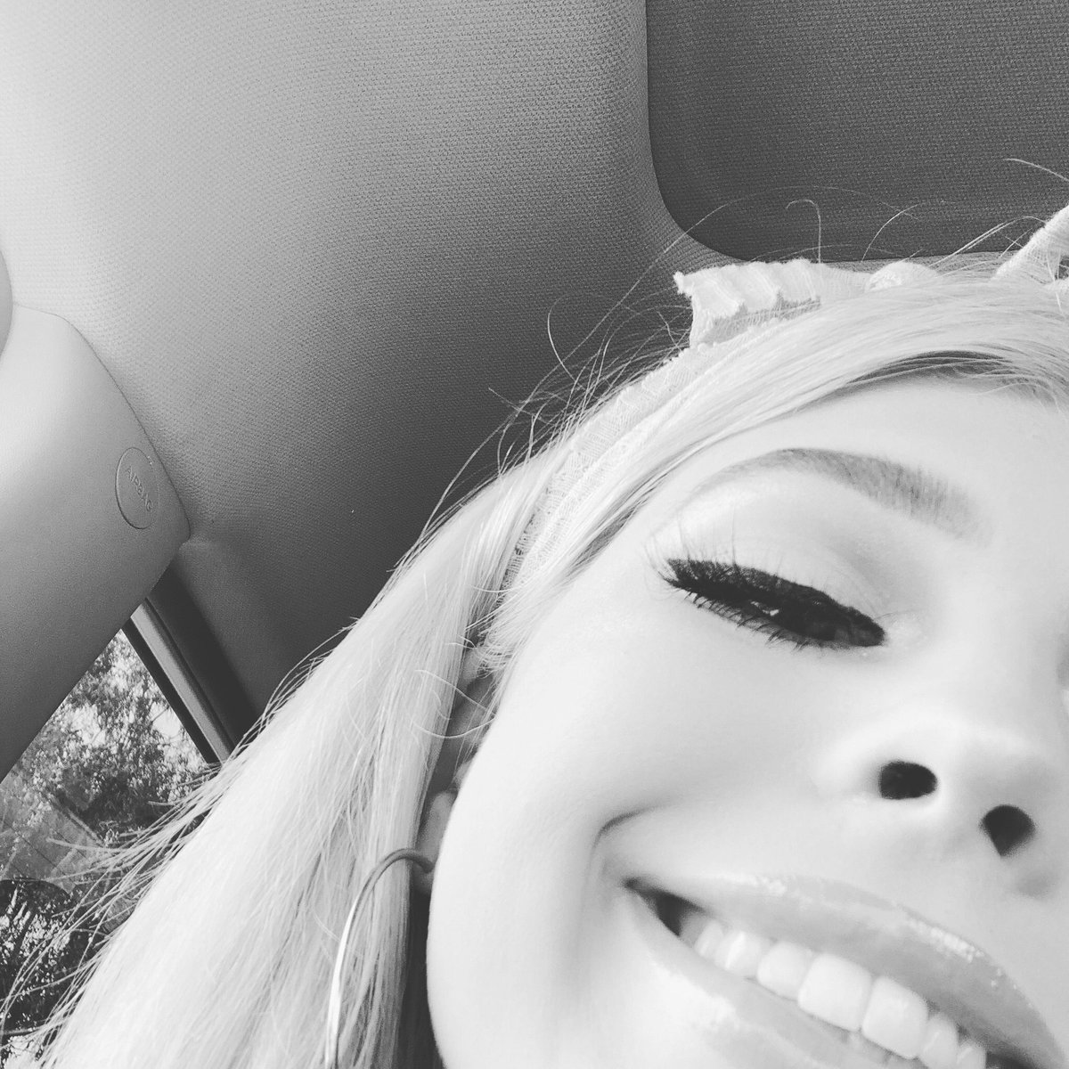 XgrayAngels's tweet image. Fav babe. @iamlorengray