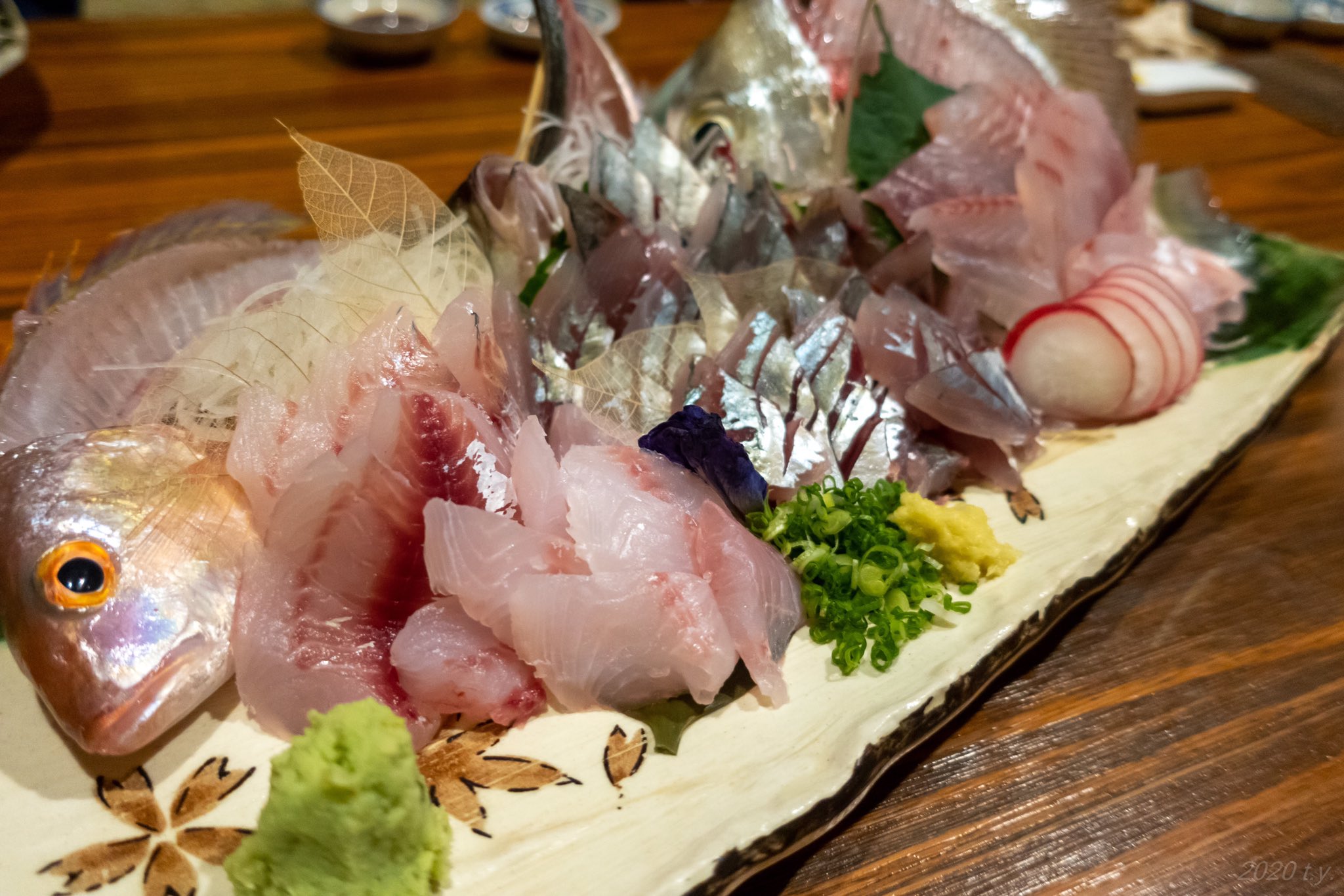 Kizamaya555 イトヨリダイの刺身がうまい 塩焼き 天ぷら 煮付け 唐揚げ お魚だけでお腹いっぱい 釣って笑顔 食べて笑顔 撮って笑顔 贅沢に遊んだ T Co Ntmkuefs2v Twitter