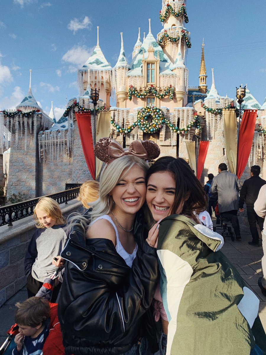 XgrayAngels's tweet image. Do u miss them?@iamlorengray @lunablaise