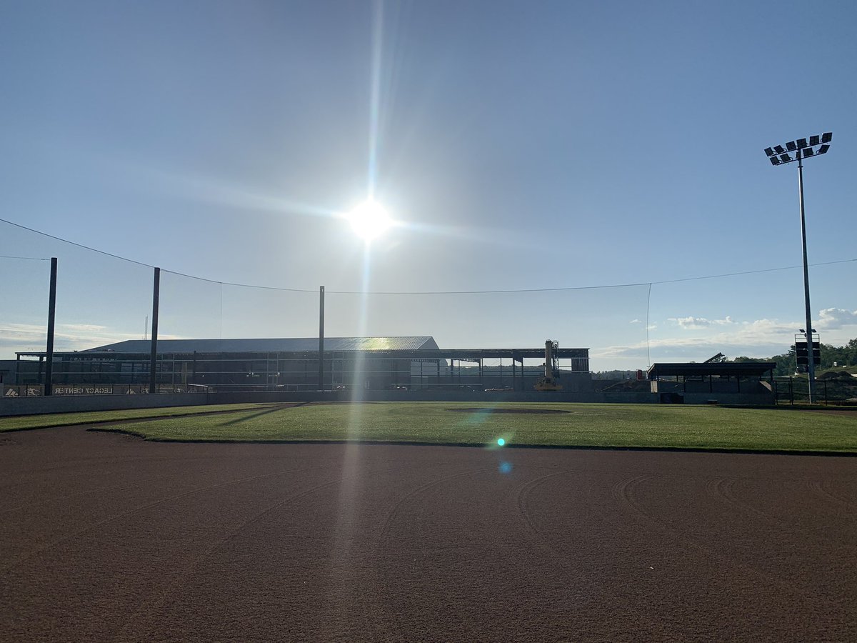 LegacyBoaksBoyz's tweet photo. Gotta love those early Saturday morning views! ☀️⚾️ #WhereBaseballIsArt @LegacyMI_BAS https://t.co/2lbNtLE7gQ